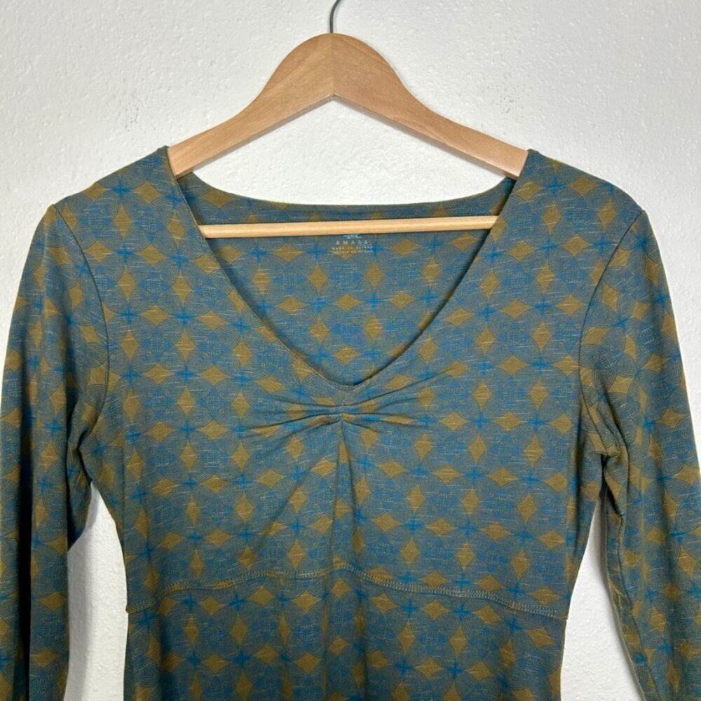 Toad and co Rosemary style dress with 3/4 inch sleeves made with organic cotton - Picture 4 of 7